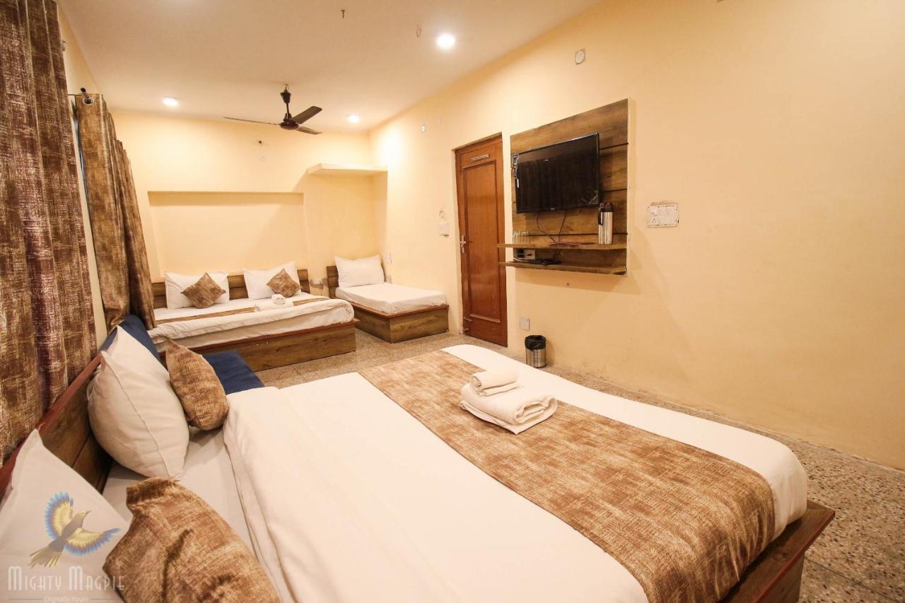 Hotel Babua Hyness Haridwar Bagian luar foto